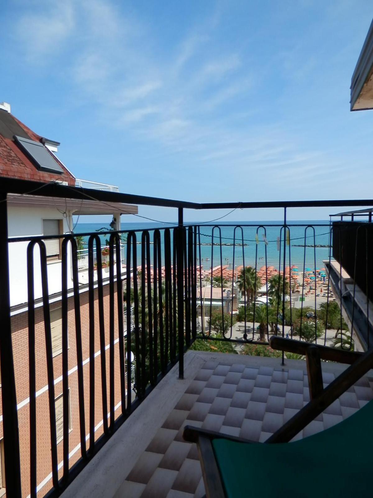 B&B Attico Mare San Benedetto del Tronto Zewnętrze zdjęcie